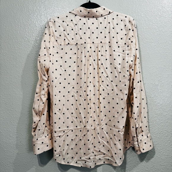 Chico's Foulard Light Pink Polka Dot Button Down Shirt Size 8/10 - Picture 5 of 11